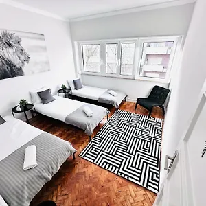 https://cozy-place-best-location-in.hotels-lisbon-portugal.com